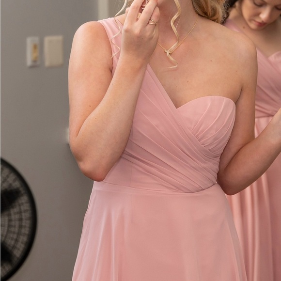 David’s Bridal Size 2 “Ballet” Bridesmaids Dress Unaltered - Picture 2 of 5